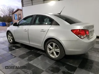 2014 Chevrolet Cruze 2LT z VIN 1G1PE5SB9E7181506, wystawiony jako Copart lot #46453855 z przebiegiem 151 602 mil mil oraz Szkoda całkowita • Salvage title. Historia ofert i sprzedaży dostępna na DreamBid. Obrazek 2.