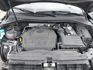 2024 Volkswagen Tiguan S z VIN 3VVRB7AX8RM111008, wystawiony jako IAAI lot #41857646 z przebiegiem 23 099 mil mil oraz . Historia ofert i sprzedaży dostępna na DreamBid. Obrazek 10.