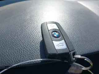 2008 BMW 5 Series 528i with VIN WBANU53548CT16166, listed as a IAAI auction lot 42141558 with Not Provided miles and . Bid and sale history available at carsss.com. Image 11.