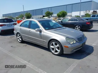 2004 Mercedes-Benz C 230 Kompressor z VIN WDBRF40J64F508593, wystawiony jako IAAI lot #42454790 z przebiegiem Nie podano mil oraz . Historia ofert i sprzedaży dostępna na DreamBid. Obrazek 1.