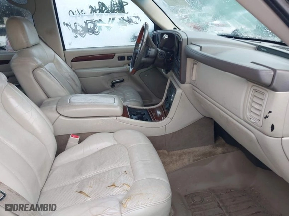 2002 Cadillac Escalade EXT with VIN 3GYEK63N62G209357, listed as a IAAI auction lot 41512354 with 205919 miles. Bid and sale history available at carsss.com. Image 5.
