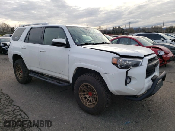 2018 Toyota 4Runner SR5 with VIN JTEBU5JR7J5513950, listed as a Copart auction lot 44197815 with 115,427 mi miles and Salvage Title. Bid and sale history available at carsss.com. Image 4.