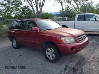 2005 Toyota Highlander z VIN JTEDD21A150122037, wystawiony jako IAAI lot #42409850 z przebiegiem 223 636 mil mil oraz . Historia ofert i sprzedaży dostępna na DreamBid. Obrazek 1.
