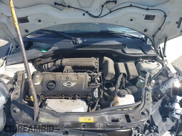 2013 MINI Convertible with VIN WMWZN3C58DT568824, listed as a IAAI auction lot 41998124 with 134,191 mi miles and . Bid and sale history available at DreamBid. Image 10.