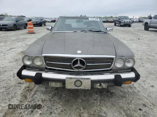 1988 Mercedes-Benz 560 Series 560SL with VIN WDBBA48D3JA078741, listed as a Copart auction lot 51472035 with 238,650 mi miles and Clean Title. Bid and sale history available at carsss.com. Image 5.