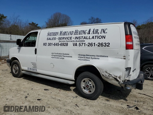 2020 GMC Savana Cargo Van with VIN 1GTW7AFG0L1247517, listed as a Copart auction lot 48102335 with 57,243 mi miles and Salvage Title. Bid and sale history available at carsss.com. Image 2.