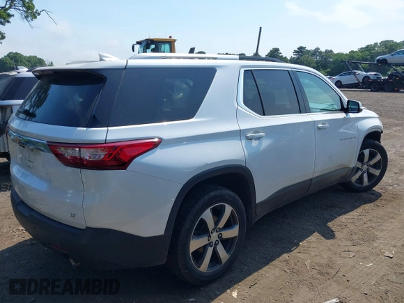 2018 Chevrolet Traverse LT Leather with VIN 1GNEVHKWXJJ225035, listed as a IAAI auction lot 39736687 with 89,973 mi miles. Bid and sale history available at carsss.com. Image 4.