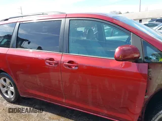 2015 Toyota Sienna LE AAS with VIN 5TDKK3DC9FS546455, listed as a IAAI auction lot 41674823 with 94,941 mi miles. Bid and sale history available at carsss.com. Image 13.