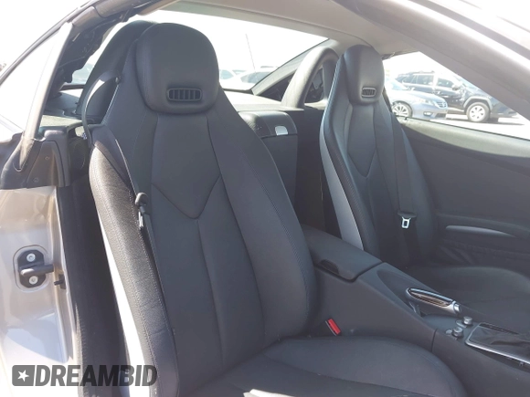 2006 Mercedes-Benz SLK-Class 3.5L with VIN WDBWK56F66F100007, listed as a IAAI auction lot 42108912 with 115,920 mi miles. Bid and sale history available at carsss.com. Image 8.