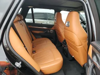 2016 BMW X5 M z VIN 5YMKT6C54G0R79260, wystawiony jako Copart lot #71881962 z przebiegiem 61 979 mil mil oraz . Historia ofert i sprzedaży dostępna na DreamBid. Obrazek 12.