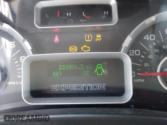 2010 Ford Expedition SSV с VIN 1FMJU1F52AEB49740, выставлен на аукционе IAAI как лот 42387396 с пробегом 233 906 миль миль и . История ставок и продаж доступна на DreamBid. Изображение 7.