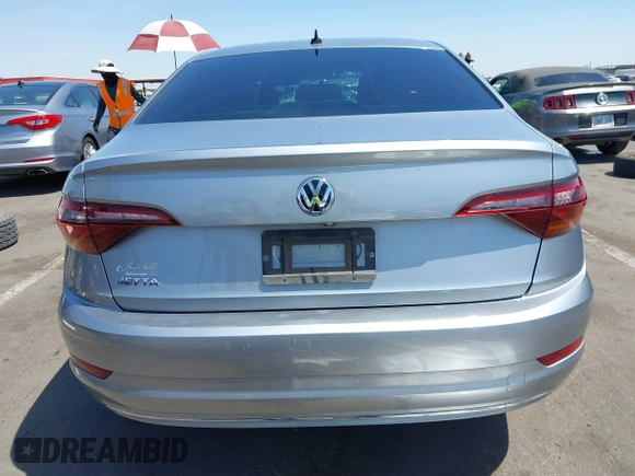 2019 Volkswagen Jetta S with VIN 3VWC57BU0KM208044, listed as a IAAI auction lot 42373582 with 87,008 mi miles and . Bid and sale history available at DreamBid. Image 16.