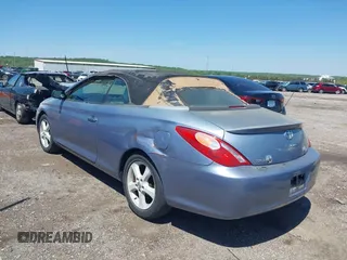 2004 Toyota Solara SE with VIN 4T1FA38P04U033813, listed as a IAAI auction lot 42091324 with 179,343 mi miles. Bid and sale history available at carsss.com. Image 3.