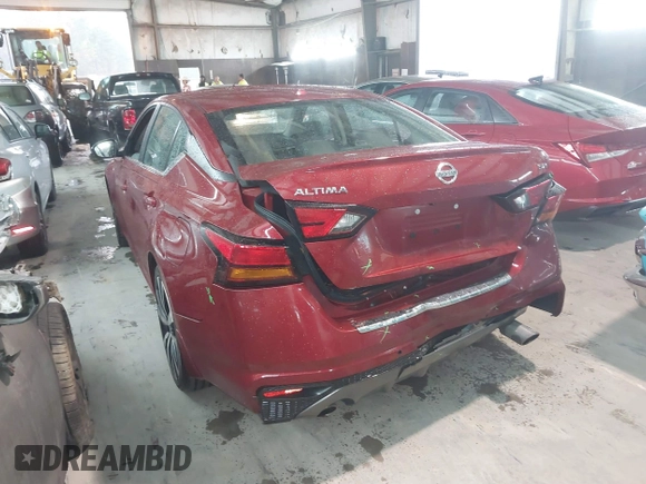 2021 Nissan Altima 2.5 SR with VIN 1N4BL4CV4MN316661, listed as a IAAI auction lot 40865466 with 74,304 mi miles. Bid and sale history available at carsss.com. Image 3.