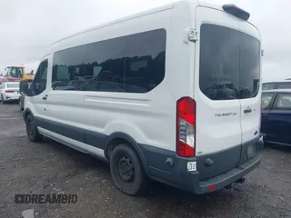 2018 Ford Transit Passenger XL z VIN 1FBAX2CM2JKA31397, wystawiony jako IAAI lot #42252424 z przebiegiem 72 434 mil mil oraz . Historia ofert i sprzedaży dostępna na DreamBid. Obrazek 3.