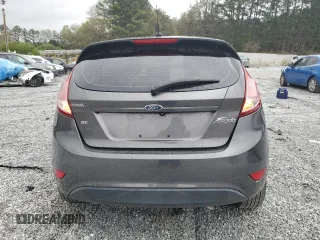 2018 Ford Fiesta SE z VIN 3FADP4EJ5JM103411, wystawiony jako Copart lot #50130325 z przebiegiem 111 247 mil mil oraz Szkoda całkowita • Salvage title. Historia ofert i sprzedaży dostępna na DreamBid. Obrazek 6.