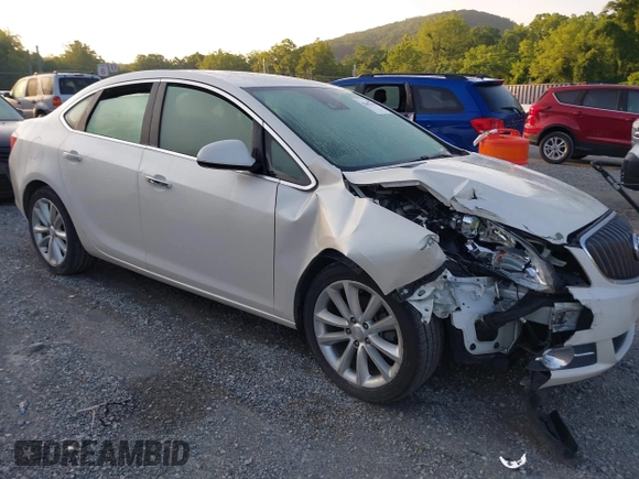 2014 Buick Verano Convenience Group z VIN 1G4PR5SK6E4104813, wystawiony jako IAAI lot #42601410 z przebiegiem 124 321 mil mil oraz . Historia ofert i sprzedaży dostępna na DreamBid. Obrazek 1.