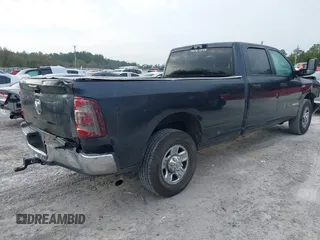 2019 Ram 2500 Tradesman with VIN 3C6UR4HJ3KG712732, listed as a IAAI auction lot 41501124 with 218,362 mi miles. Bid and sale history available at carsss.com. Image 4.
