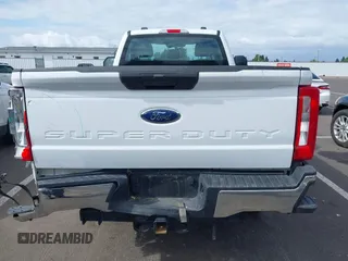 2024 Ford F-250 XL with VIN 1FTBF2BA2RED61478, listed as a IAAI auction lot 42238749 with 28,707 mi miles and . Bid and sale history available at DreamBid. Image 16.