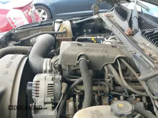 2000 Chevrolet Silverado 2500 LS с VIN 1GCGK29U7YE290102, выставлен на аукционе IAAI как лот 43063377 с пробегом 150 337 миль миль и . История ставок и продаж доступна на DreamBid. Изображение 19.