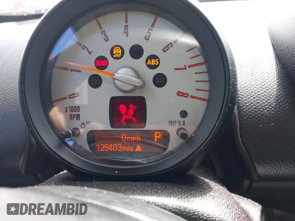2014 MINI Countryman with VIN WMWZB3C53EWR39767, listed as a IAAI auction lot 41592112 with 129,403 mi miles and . Bid and sale history available at DreamBid. Image 7.