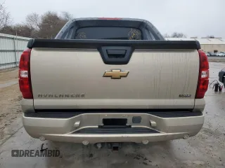 2007 Chevrolet Avalanche 1LT z VIN 3GNEC12067G283159, wystawiony jako Copart lot #43786455 z przebiegiem 178 713 mil mil oraz Czysty tytuł • Clean title. Historia ofert i sprzedaży dostępna na DreamBid. Obrazek 6.