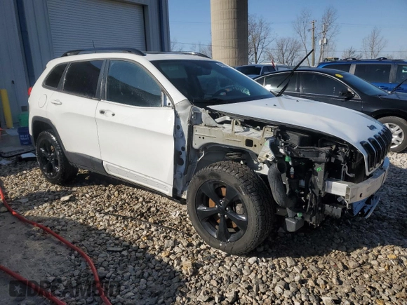 2016 Jeep Cherokee Latitude z VIN 1C4PJMCS7GW218539, wystawiony jako Copart lot #49147135 z przebiegiem 176 852 mil mil oraz Czysty tytuł • Clean title. Historia ofert i sprzedaży dostępna na DreamBid. Obrazek 4.