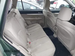 2011 Subaru Outback 2.5i z VIN 4S4BRBACXB3364202, wystawiony jako IAAI lot #41440136 z przebiegiem 131 114 mil mil oraz . Historia ofert i sprzedaży dostępna na DreamBid. Obrazek 8.