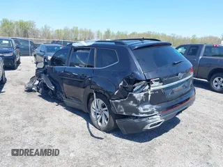 2023 Volkswagen Atlas SE с VIN 1V2KR2CA3PC522546, выставлен на аукционе IAAI как лот 42065884 с пробегом 31 076 миль миль и . История ставок и продаж доступна на DreamBid. Изображение 3.