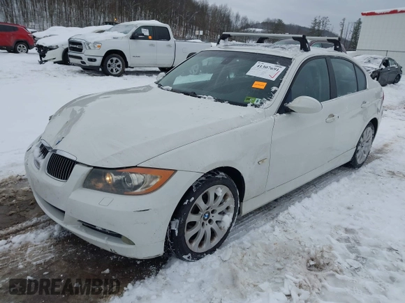 2006 BMW 3 Series 330xi with VIN WBAVD33556KL52150, listed as a IAAI auction lot 41307691 with 168,546 mi miles. Bid and sale history available at carsss.com. Image 2.