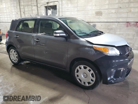 2014 Scion xD z VIN JTKKUPB4XE1041963, wystawiony jako Copart lot #88679835 z przebiegiem 80 320 mil mil oraz Szkoda całkowita • Salvage title. Historia ofert i sprzedaży dostępna na DreamBid. Obrazek 4.