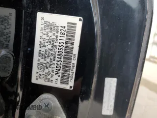 2005 Acura RSX z VIN JH4DC54805S011824, wystawiony jako Copart lot #79040914 z przebiegiem 103 539 mil mil oraz Szkoda całkowita • Salvage title. Historia ofert i sprzedaży dostępna na DreamBid. Obrazek 13.