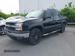 2005 Chevrolet Avalanche LS with VIN 3GNEC12Z55G210554, listed as a IAAI auction lot 41980836 with 269,125 mi miles and . Bid and sale history available at DreamBid. Image 2.