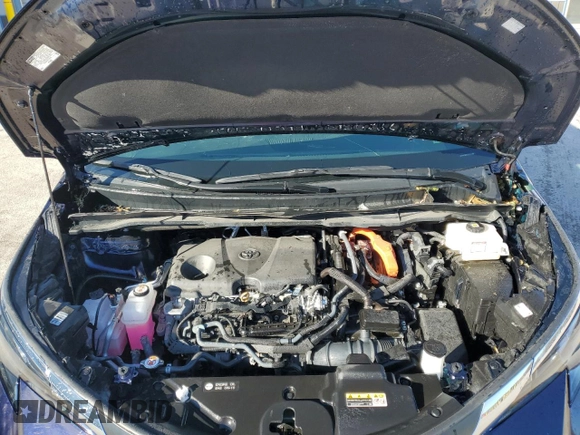 2024 Toyota Sienna XLE with VIN 5TDJSKFC6RS109729, listed as a Copart auction lot 49429595 with 17,404 mi miles and Salvage Title. Bid and sale history available at DreamBid. Image 12.