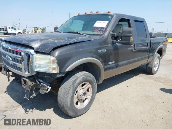 2005 Ford F-250 XL с VIN 1FTSW21P65EC44812, выставлен на аукционе IAAI как лот 42691573 с пробегом 76 672 миль миль и . История ставок и продаж доступна на DreamBid. Изображение 17.