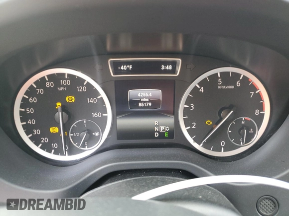 2017 Infiniti QX30 Luxury z VIN SJKCH5CR2HA020394, wystawiony jako Copart lot #44403755 z przebiegiem 85 179 mil mil oraz Szkoda całkowita • Salvage title. Historia ofert i sprzedaży dostępna na DreamBid. Obrazek 9.