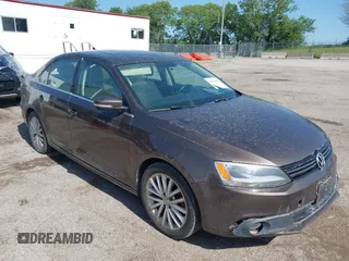 2014 Volkswagen Jetta TDI w/Premium/Nav with VIN 3VWLL7AJ8EM387791, listed as a IAAI auction lot 42555967 with 218,829 mi miles and . Bid and sale history available at DreamBid. Image 1.