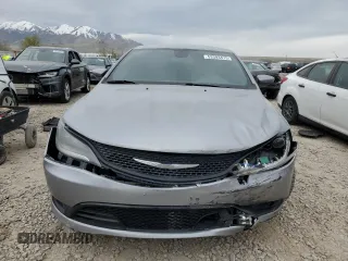 2015 Chrysler 200 S with VIN 1C3CCCBB8FN578755, listed as a Copart auction lot 53393475 with 214,092 mi miles and Salvage Title. Bid and sale history available at carsss.com. Image 5.