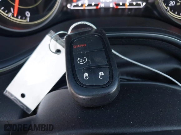 2019 Jeep Cherokee Trailhawk with VIN 1C4PJMBX3KD246100, listed as a IAAI auction lot 41191581 with 98,124 mi miles and . Bid and sale history available at DreamBid. Image 11.