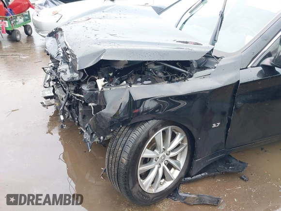 2015 Infiniti Q50 Premium with VIN JN1BV7AR1FM405854, listed as a IAAI auction lot 41516401 with 89,382 mi miles and . Bid and sale history available at DreamBid. Image 6.