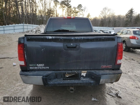 2010 GMC Sierra 1500 with VIN 1GTSKTE39AZ107357, listed as a Copart auction lot 45675685 with 157,081 mi miles and Clean Title. Bid and sale history available at DreamBid. Image 6.