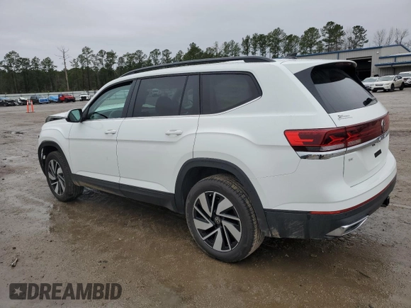 2025 Volkswagen Atlas SE z VIN 1V2JR2CA2SC522901, wystawiony jako Copart lot #44956845 z przebiegiem 1 591 mil mil oraz Szkoda całkowita • Salvage title. Historia ofert i sprzedaży dostępna na DreamBid. Obrazek 2.
