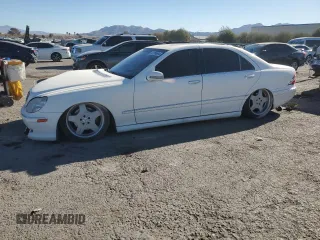 2002 Mercedes-Benz S-Class 4.3L with VIN WDBNG70J42A284800, listed as a Copart auction lot 87298664 with 186,866 mi miles and Salvage Title. Bid and sale history available at carsss.com. Image 1.