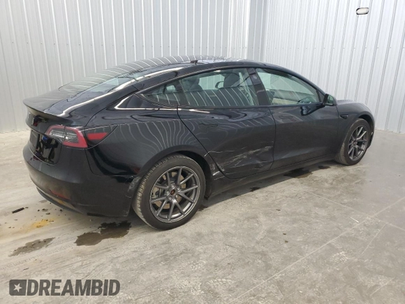 2022 Tesla Model 3 z VIN 5YJ3E1EA1NF188851, wystawiony jako Copart lot #59259325 z przebiegiem 142 223 mil mil oraz Czysty tytuł • Clean title. Historia ofert i sprzedaży dostępna na DreamBid. Obrazek 3.