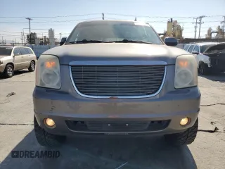 2008 GMC Yukon XL SLT with VIN 1GKFC16088R203521, listed as a Copart auction lot 45538025 with 136,944 mi miles and Salvage Title. Bid and sale history available at carsss.com. Image 5.