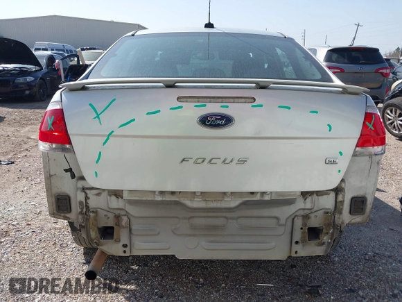 2011 Ford Focus SE with VIN 1FAHP3FN5BW147620, listed as a IAAI auction lot 41775563 with 228,222 mi miles. Bid and sale history available at carsss.com. Image 6.