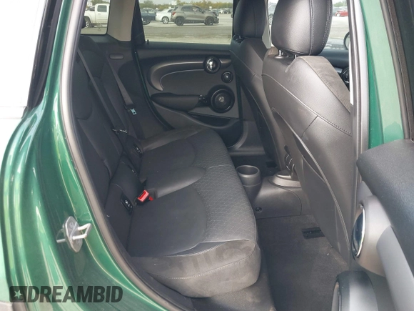 2022 MINI Hardtop 4 Door Cooper z VIN WMW33DK04N2P84250, wystawiony jako IAAI lot #42059692 z przebiegiem 34 238 mil mil oraz . Historia ofert i sprzedaży dostępna na DreamBid. Obrazek 8.