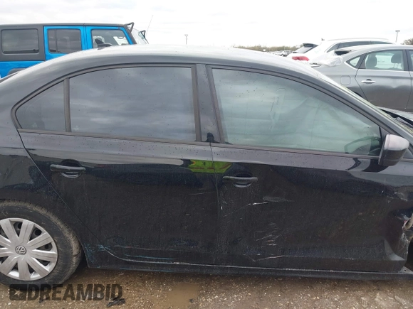 2015 Volkswagen Jetta S с VIN 3VW2K7AJ4FM402870, выставлен на аукционе IAAI как лот 41447931 с пробегом 85 006 миль миль и . История ставок и продаж доступна на DreamBid. Изображение 13.