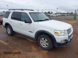 2007 Ford Explorer XLT with VIN 1FMEU73E47UA93775, listed as a IAAI auction lot 41945108 with 202,590 mi miles. Bid and sale history available at carsss.com. Image 1.