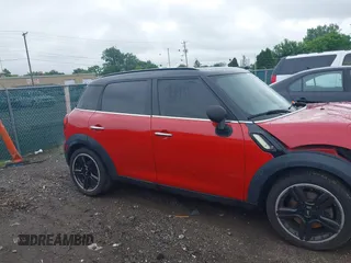 2015 MINI Countryman S with VIN WMWZC3C57FWT04338, listed as a IAAI auction lot 42524134 with 52,137 mi miles and . Bid and sale history available at DreamBid. Image 13.